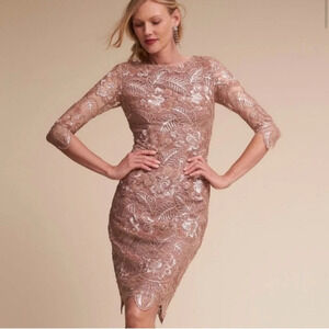 BHLDN Mackenzie Embroidered Dress Size US 6
Metallic Blush Gold Anthropologie